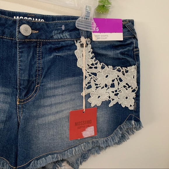 Missimo Yarn Embroidered Frayed low Waist Shorts - Picture 7 of 14